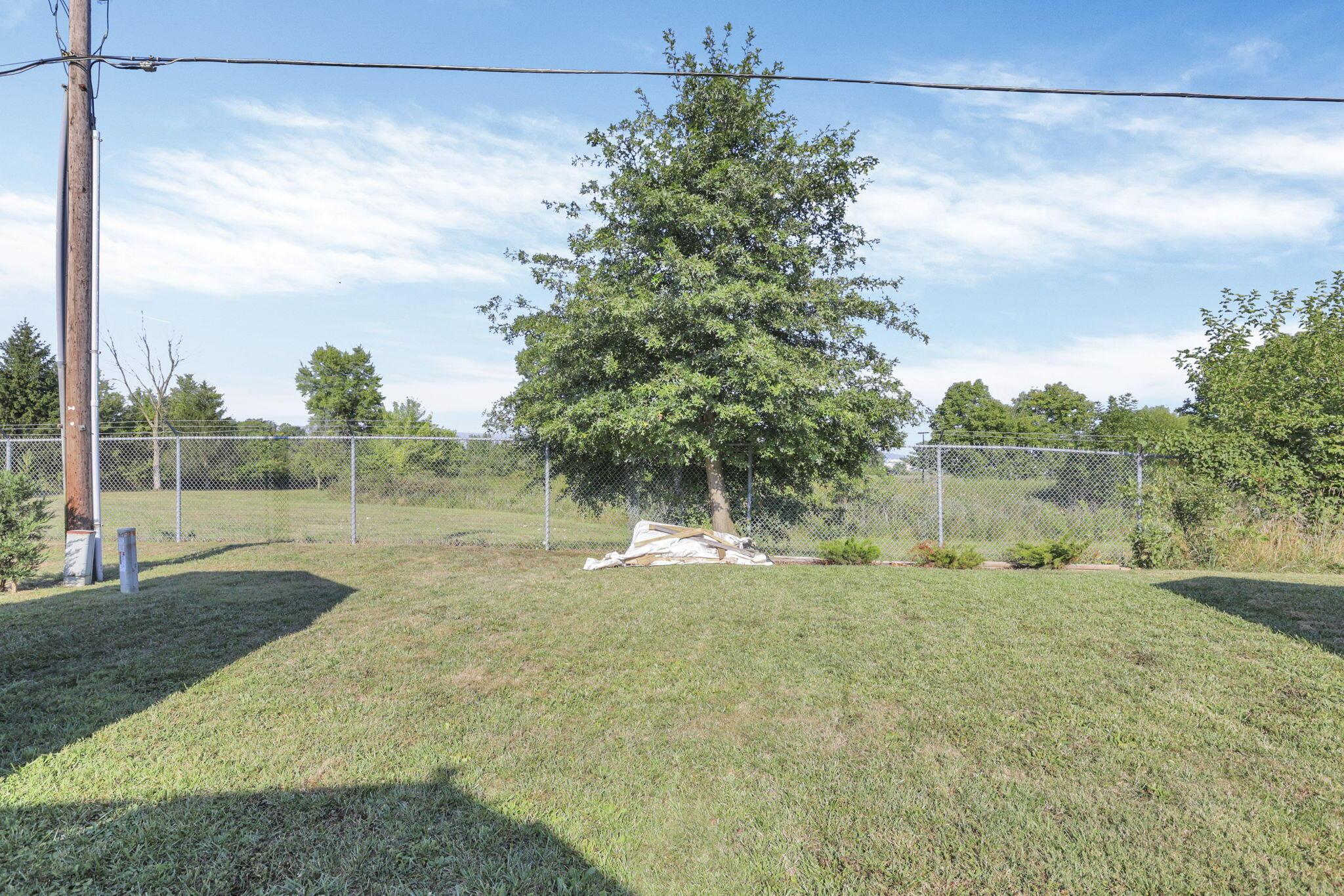 107 Greenbriar Lane W, Lot 4, Hebron Unit: Lot 4