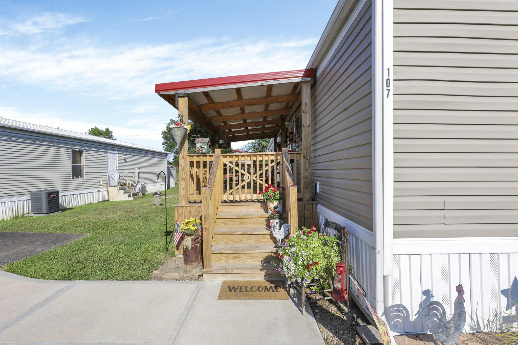 107 Greenbriar Lane W, Lot 4, Hebron Unit: Lot 4