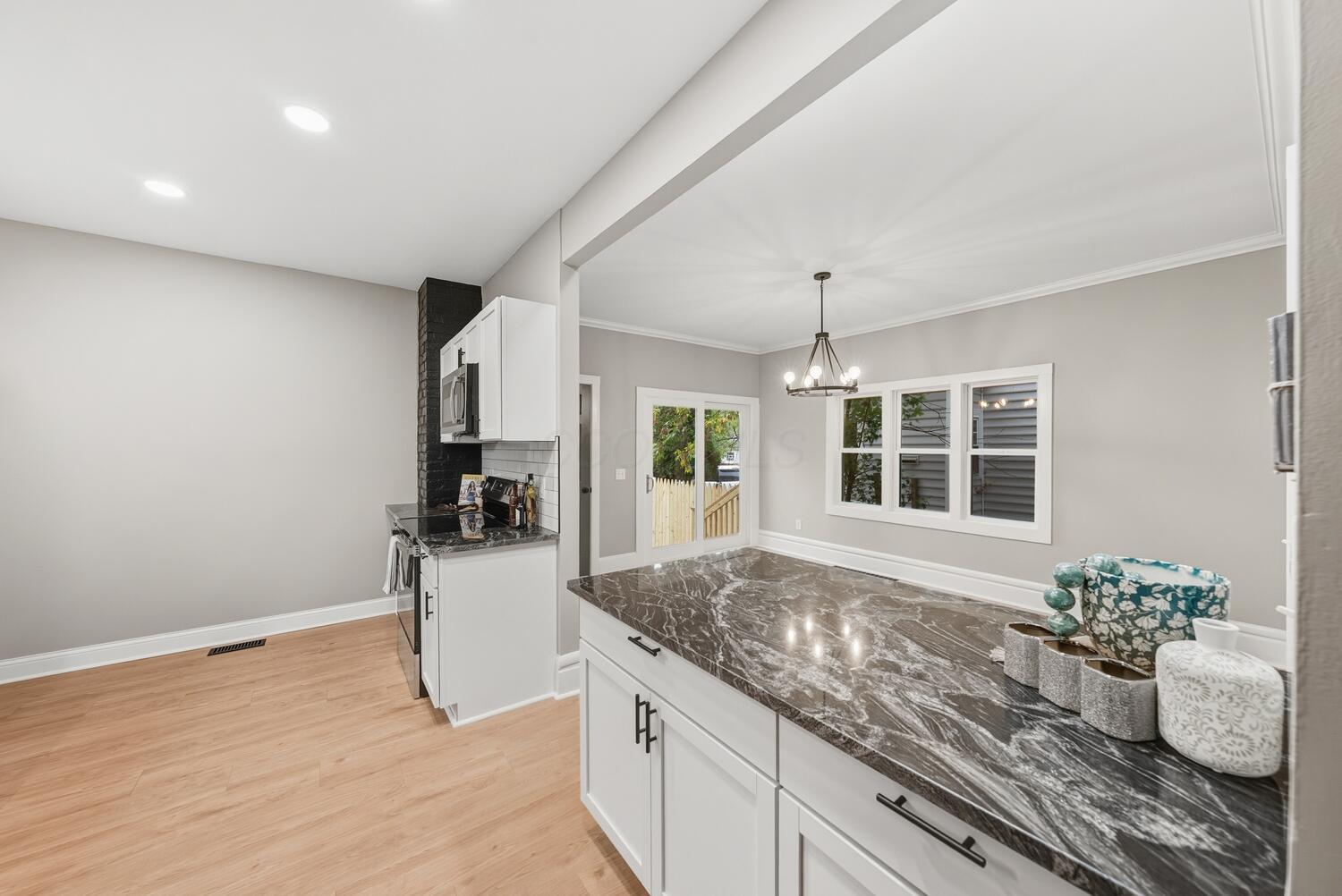 226 Clarendon Avenue, Columbus