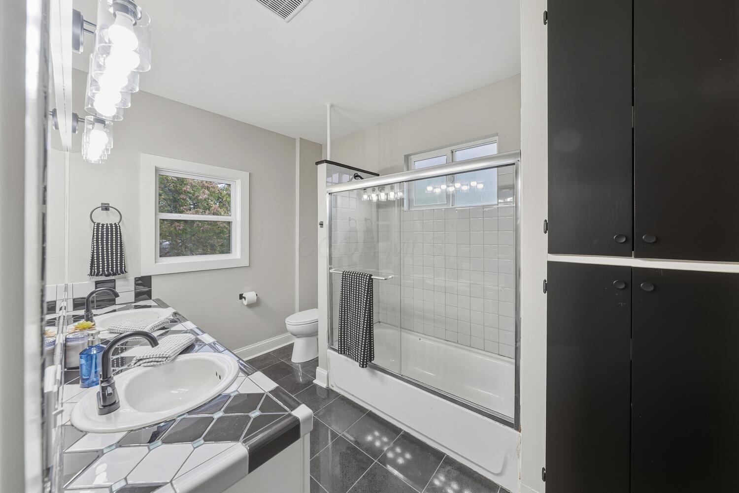 226 Clarendon Avenue, Columbus