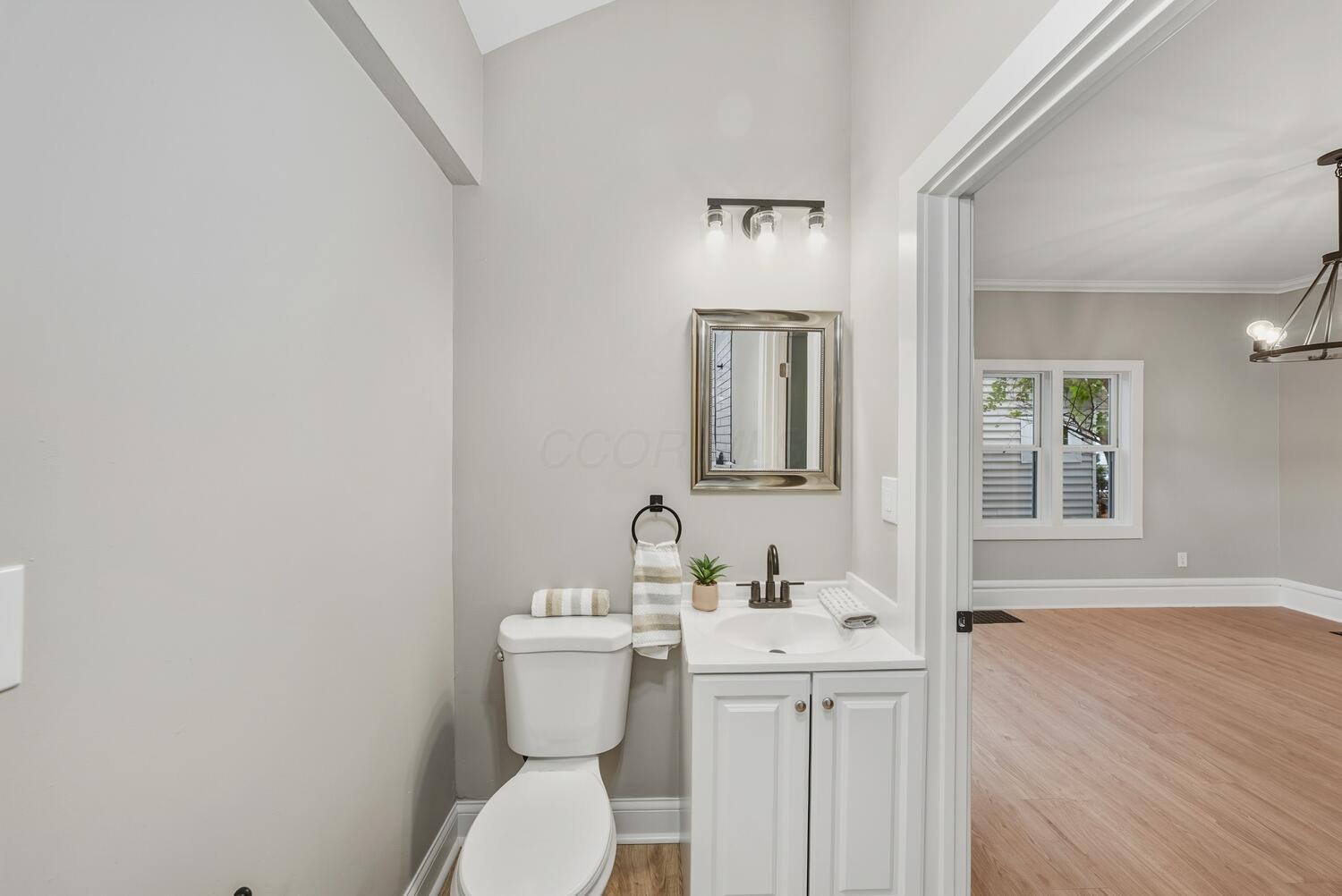 226 Clarendon Avenue, Columbus