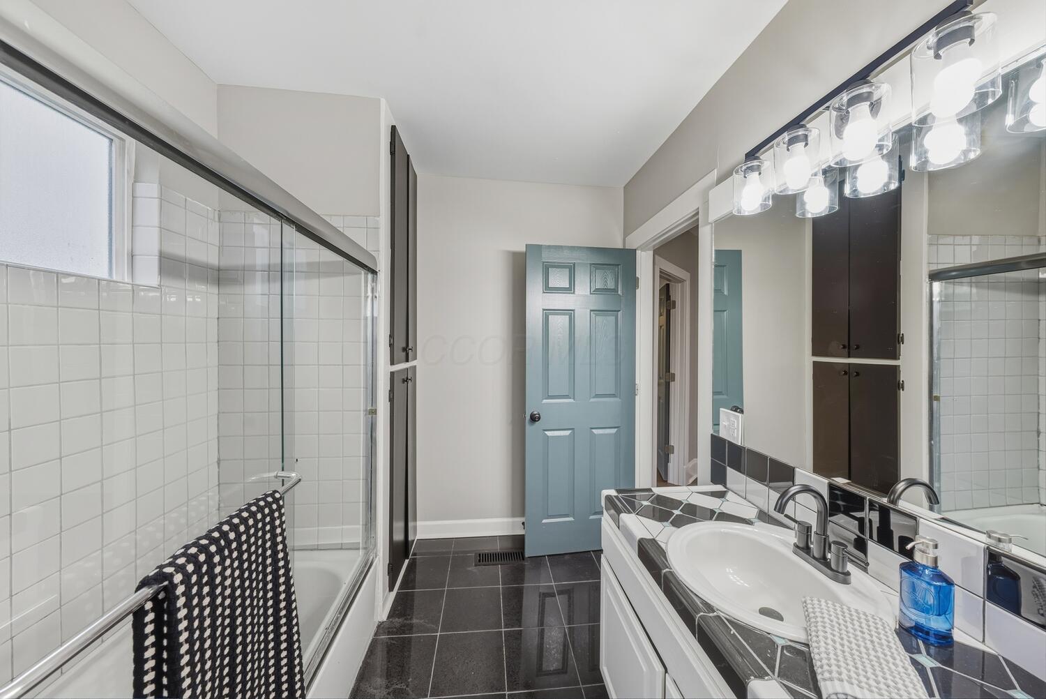 226 Clarendon Avenue, Columbus