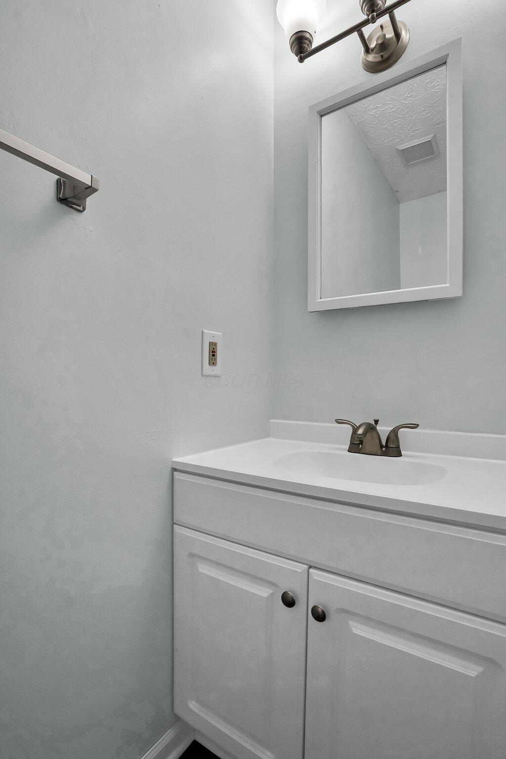 3880 Maidens Larne Drive, Columbus