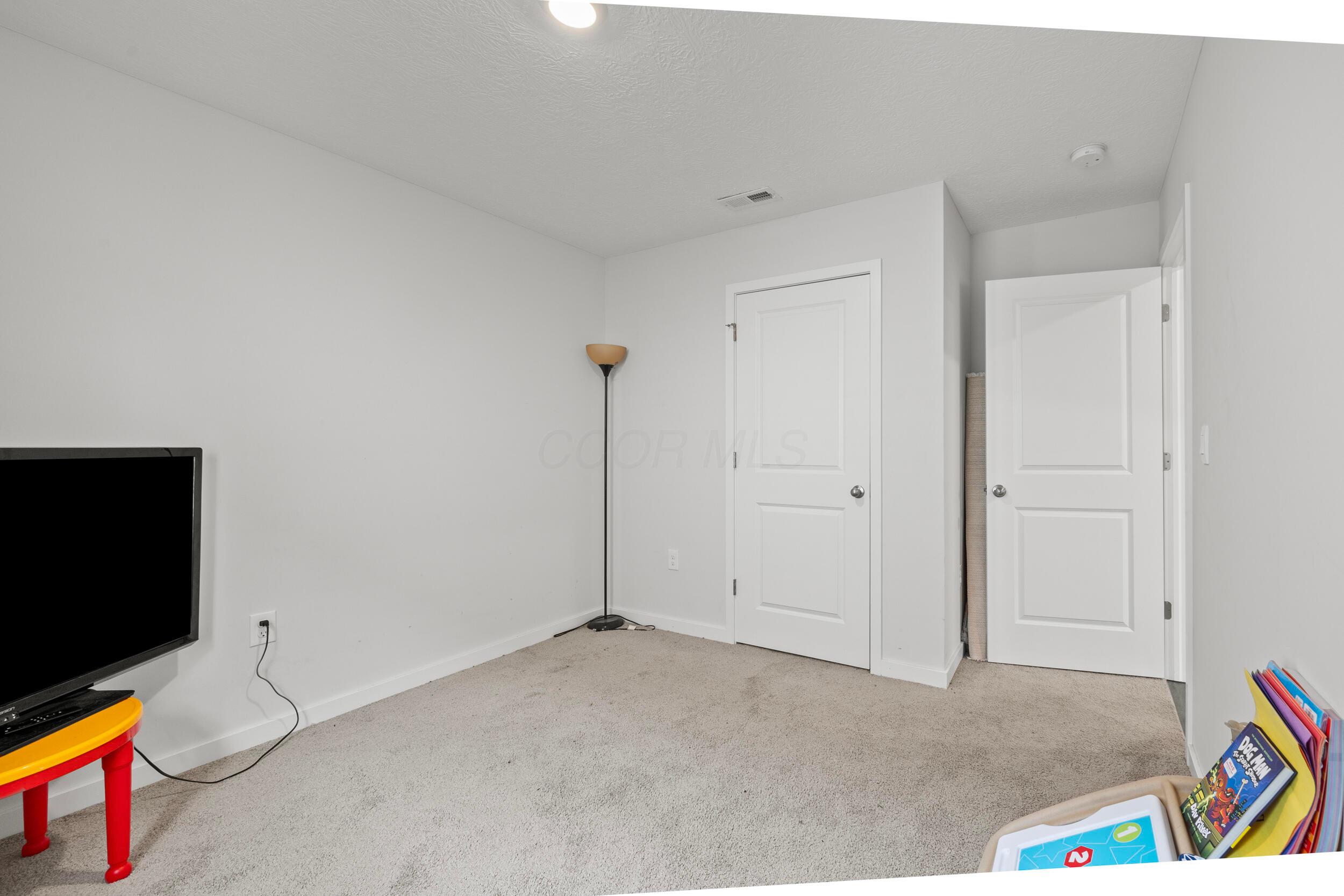 5969 Hollett Drive S