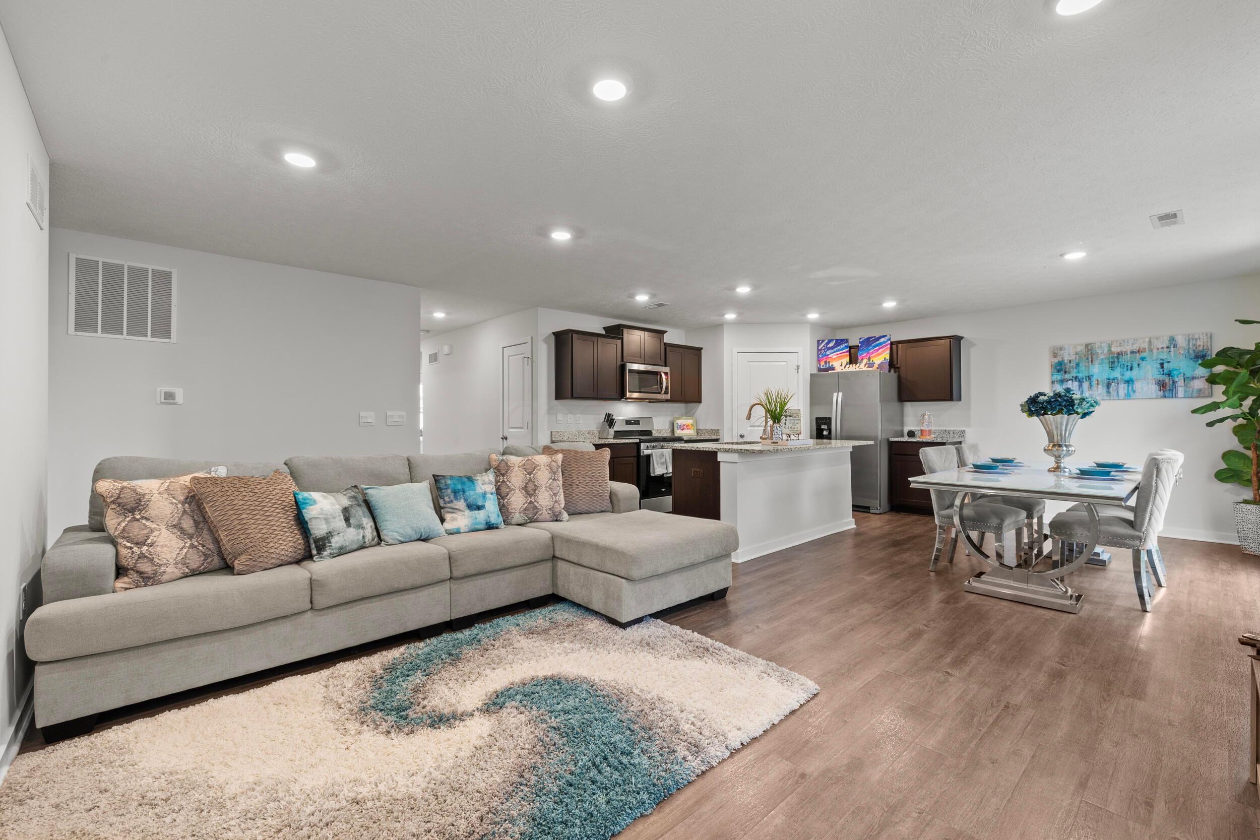 5969 Hollett Drive S