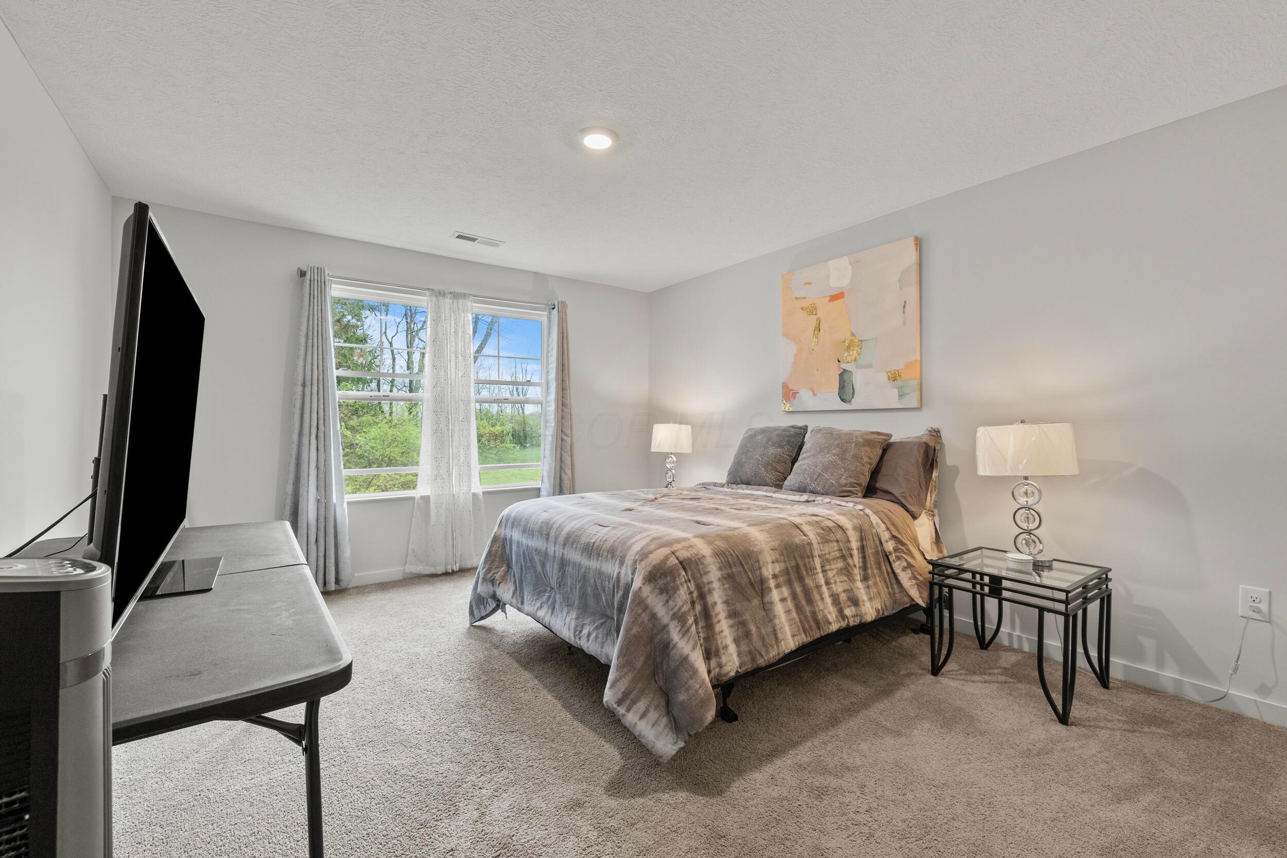 5969 Hollett Drive S