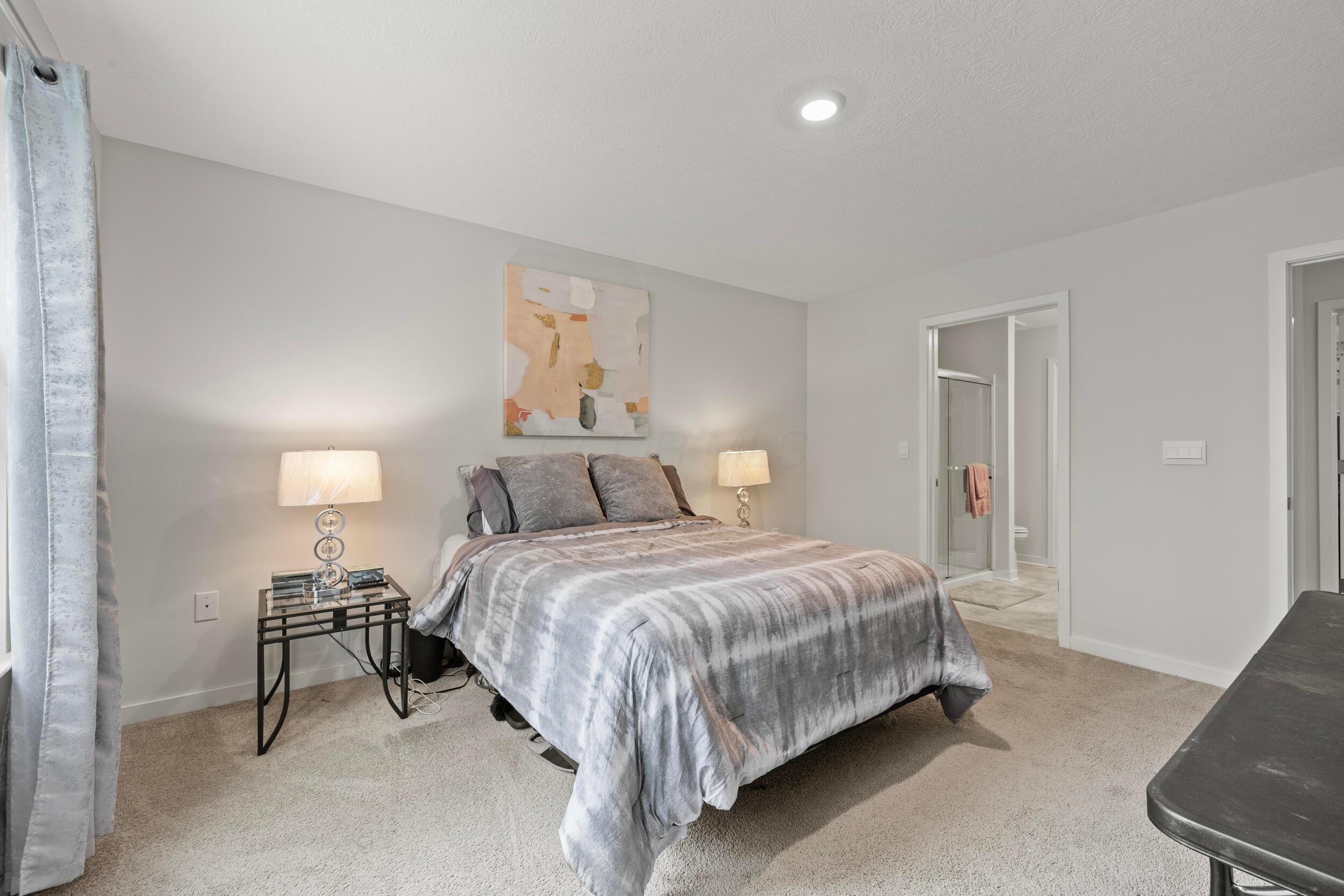 5969 Hollett Drive S