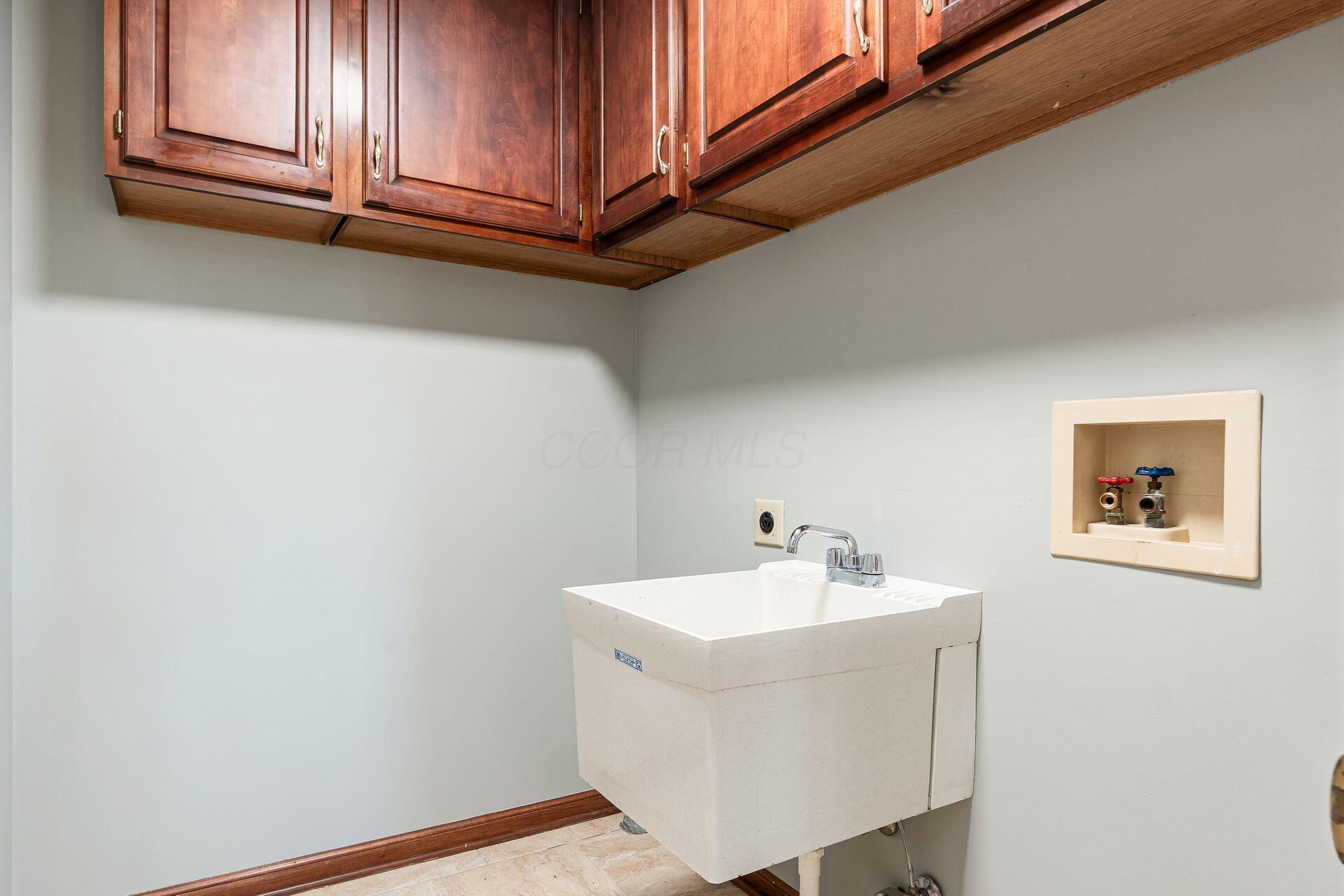 5690 Duddingston Drive