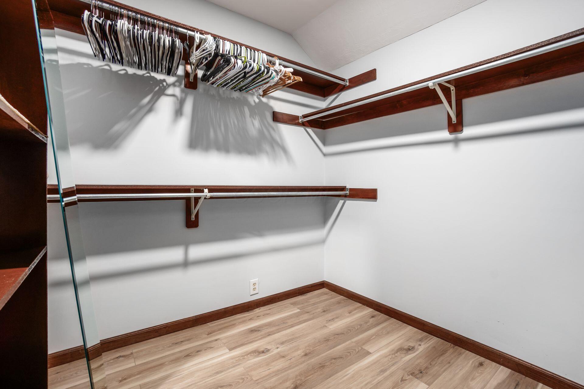 5690 Duddingston Drive