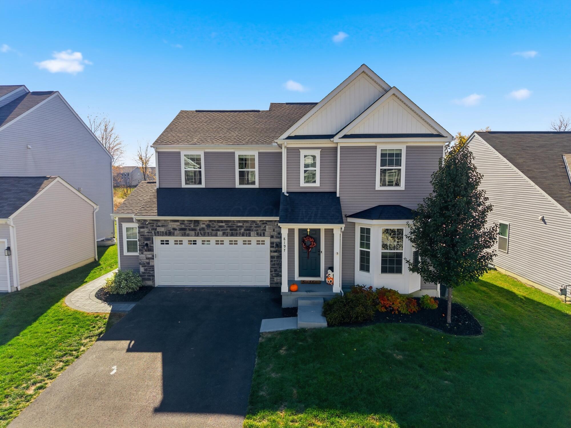 8197 Narrow Leaf Drive