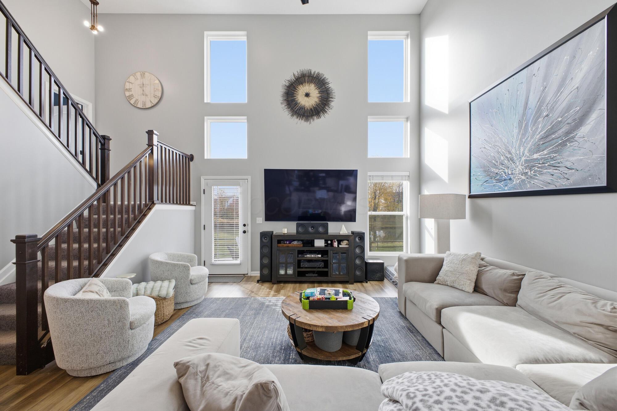 8197 Narrow Leaf Drive