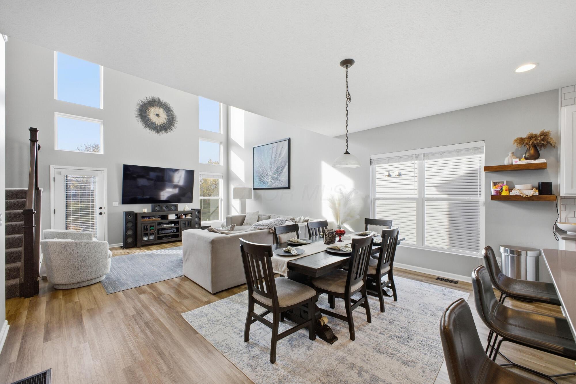 8197 Narrow Leaf Drive