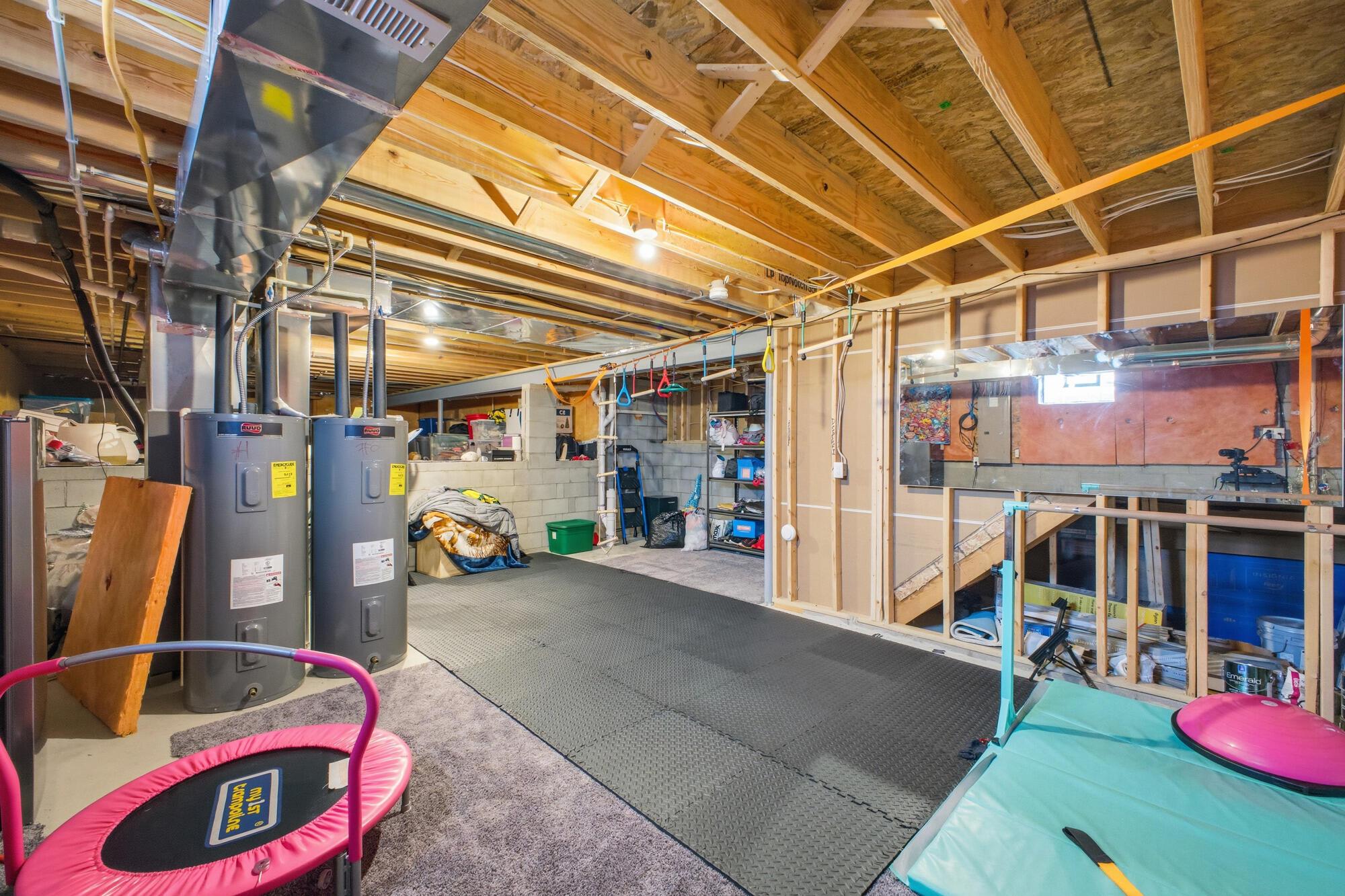 8197 Narrow Leaf Drive