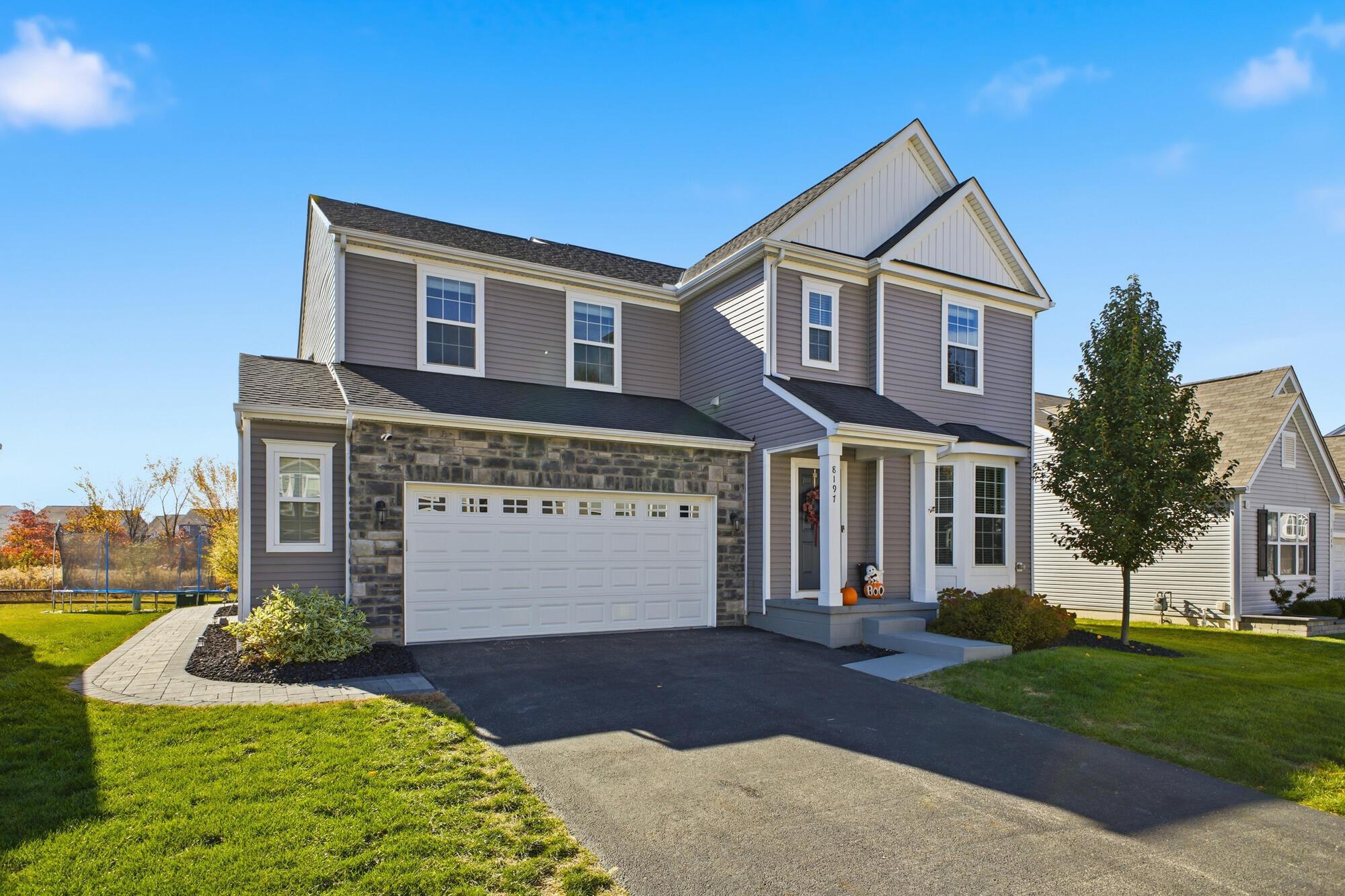 8197 Narrow Leaf Drive