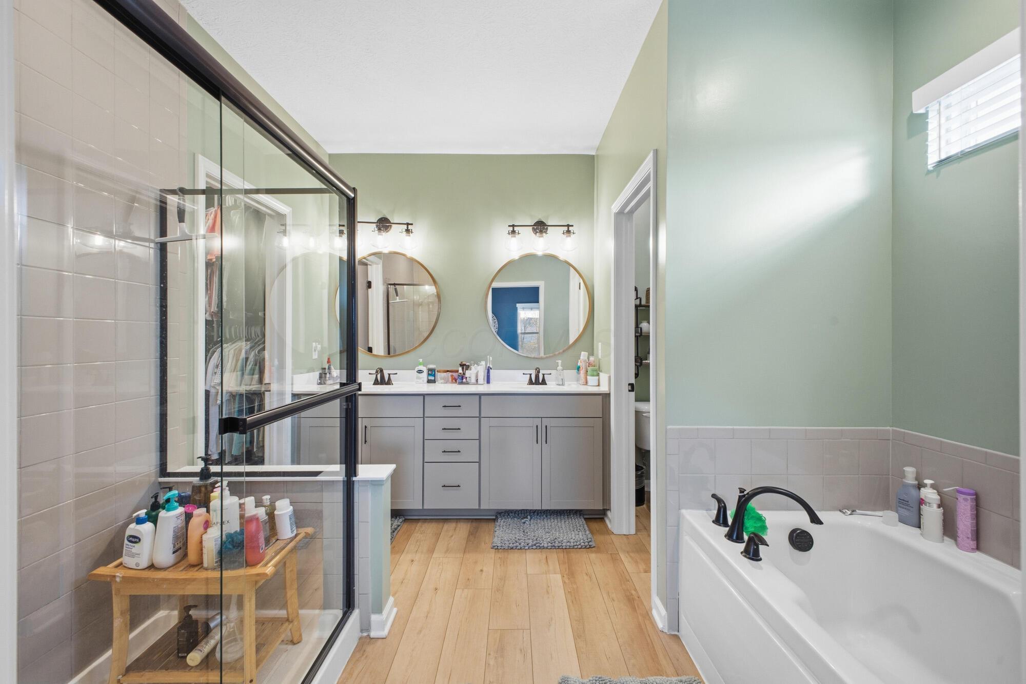 8197 Narrow Leaf Drive