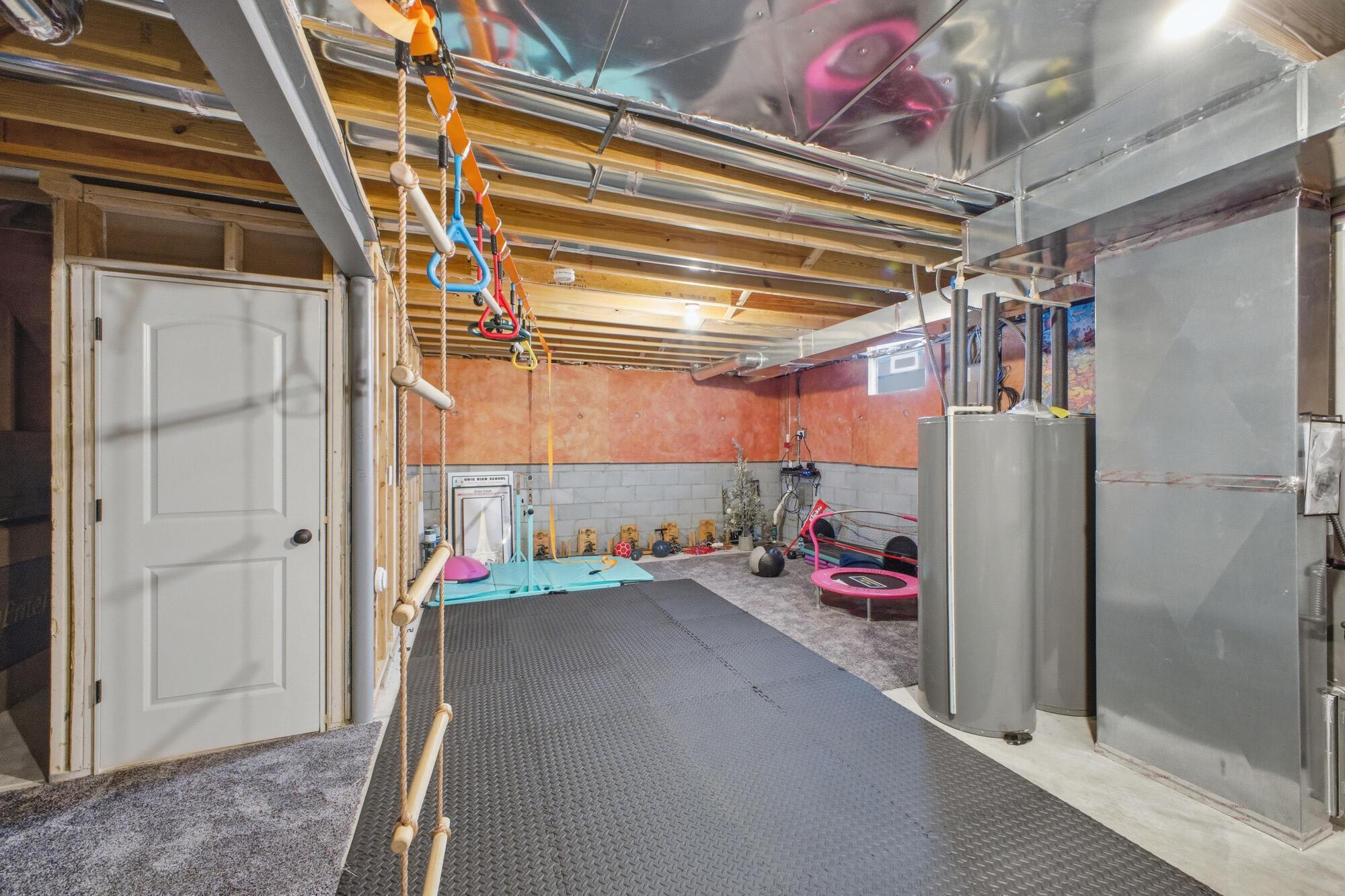 8197 Narrow Leaf Drive