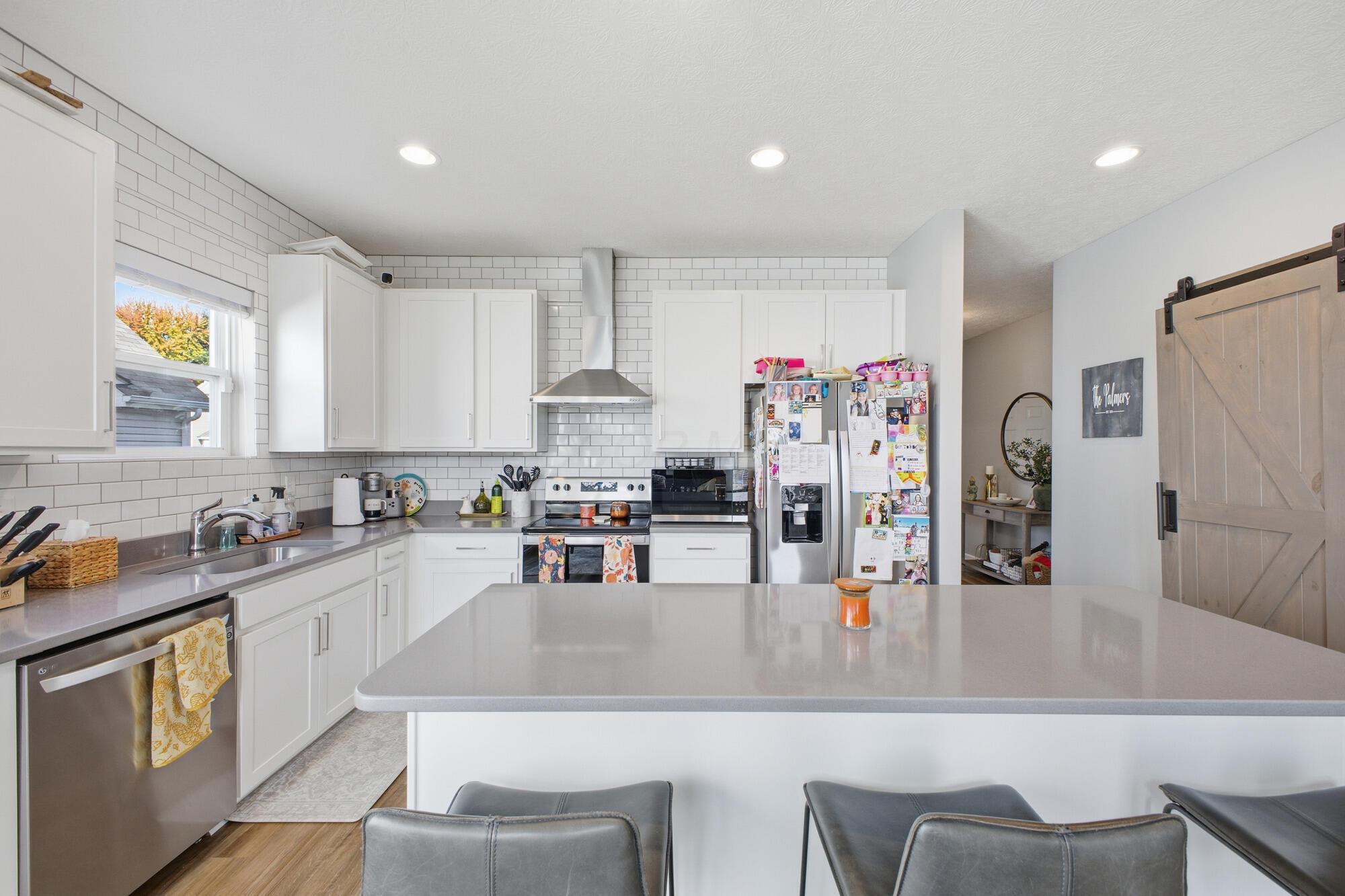 8197 Narrow Leaf Drive