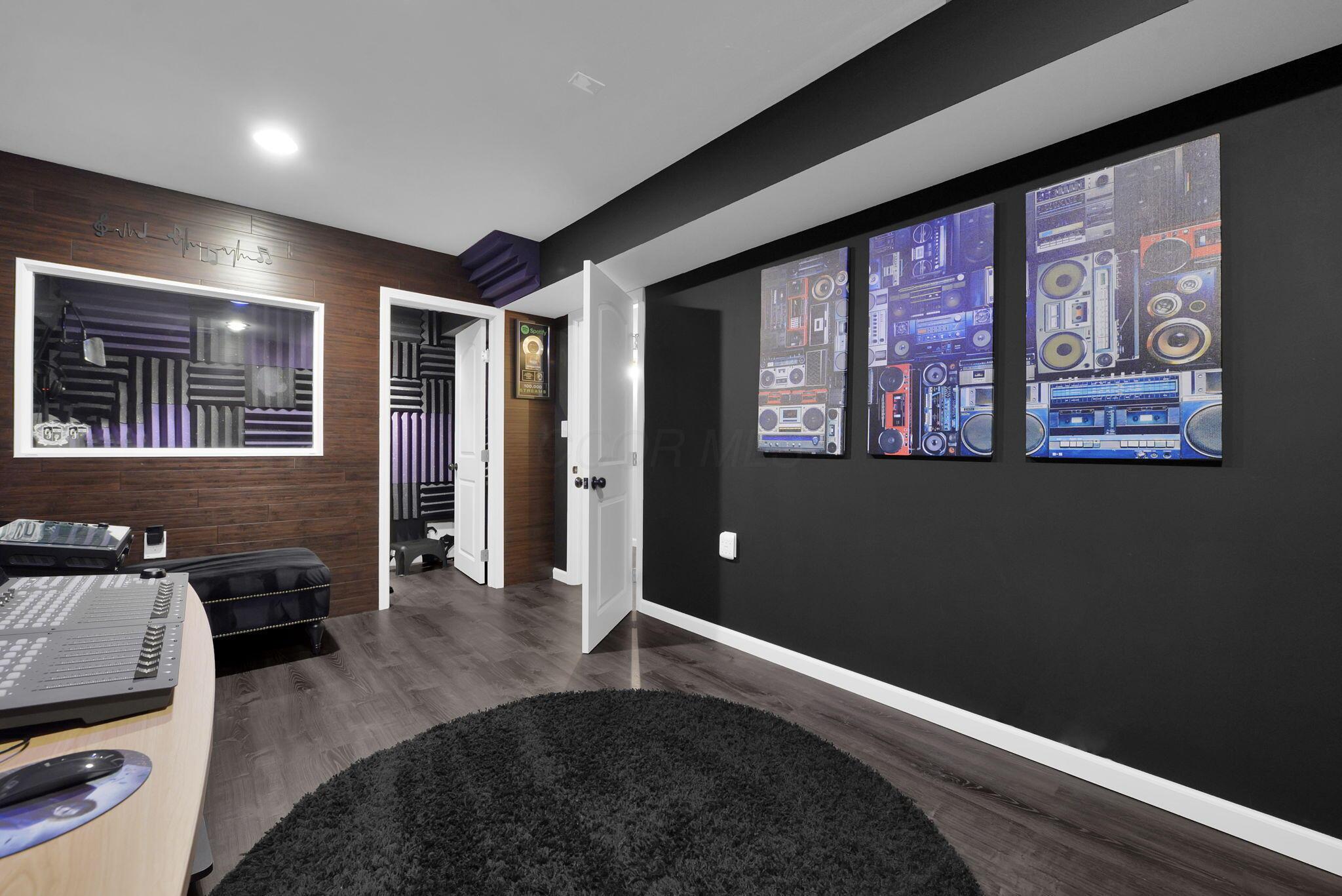 1273 Sunbury Meadows Drive