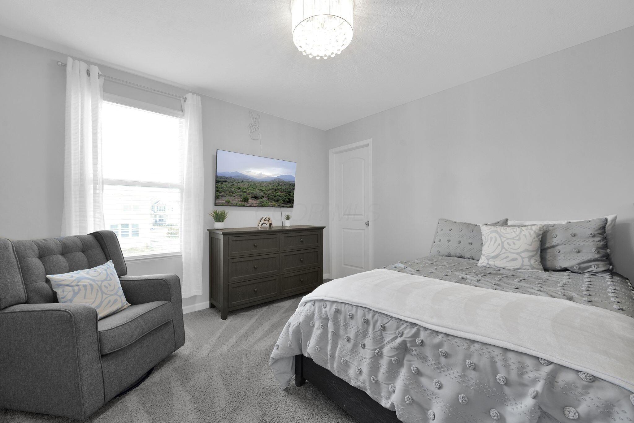 1273 Sunbury Meadows Drive