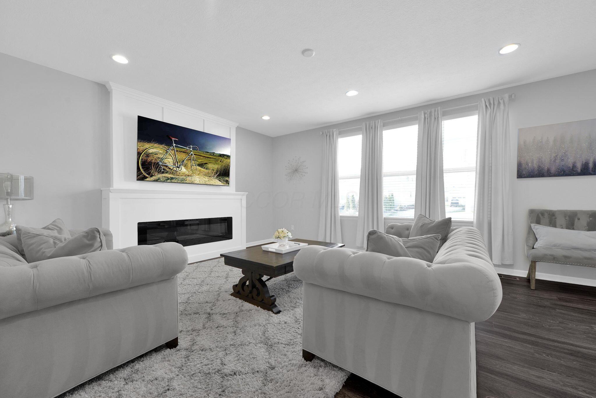 1273 Sunbury Meadows Drive