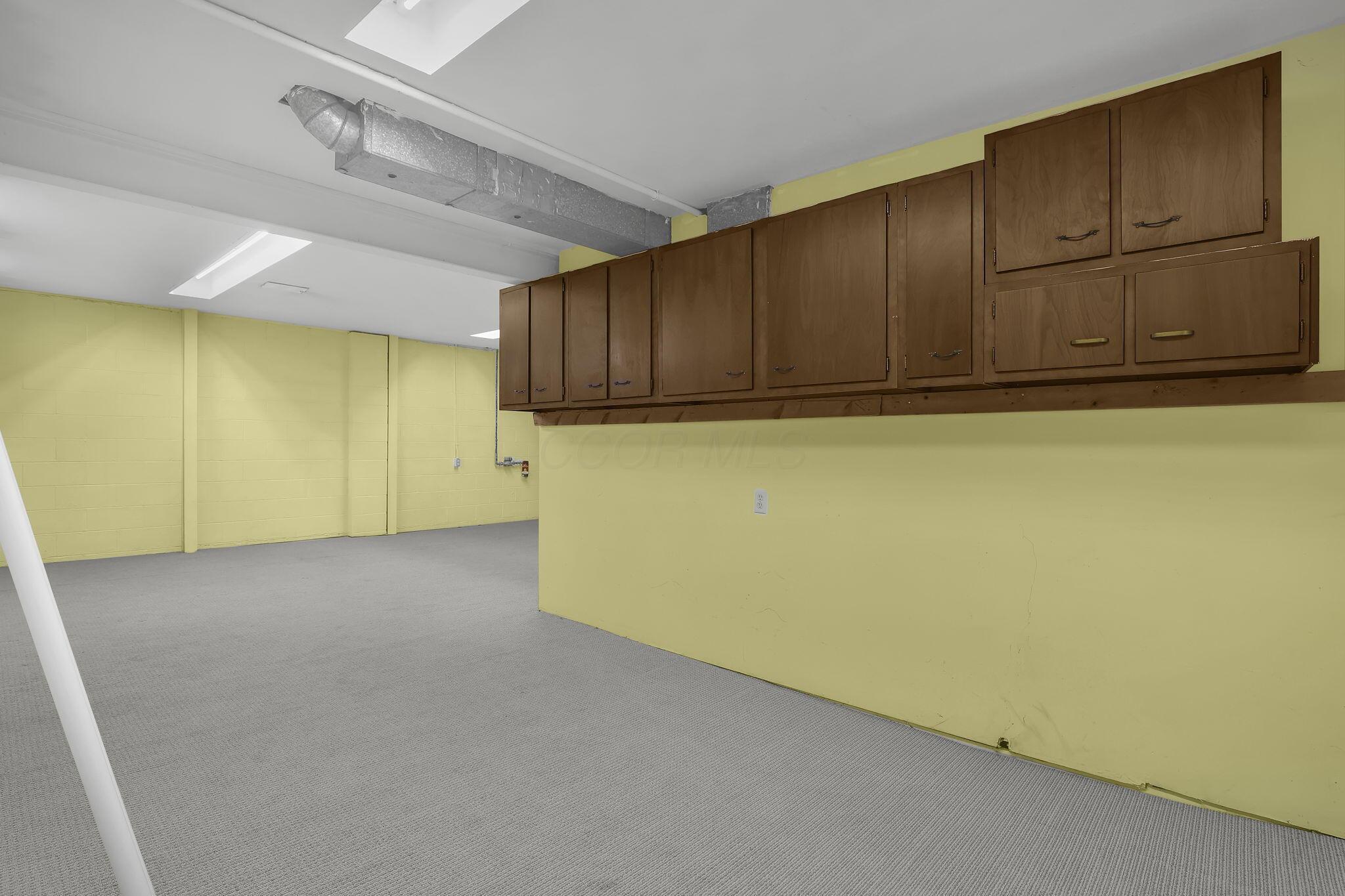 9685 Grandview Avenue