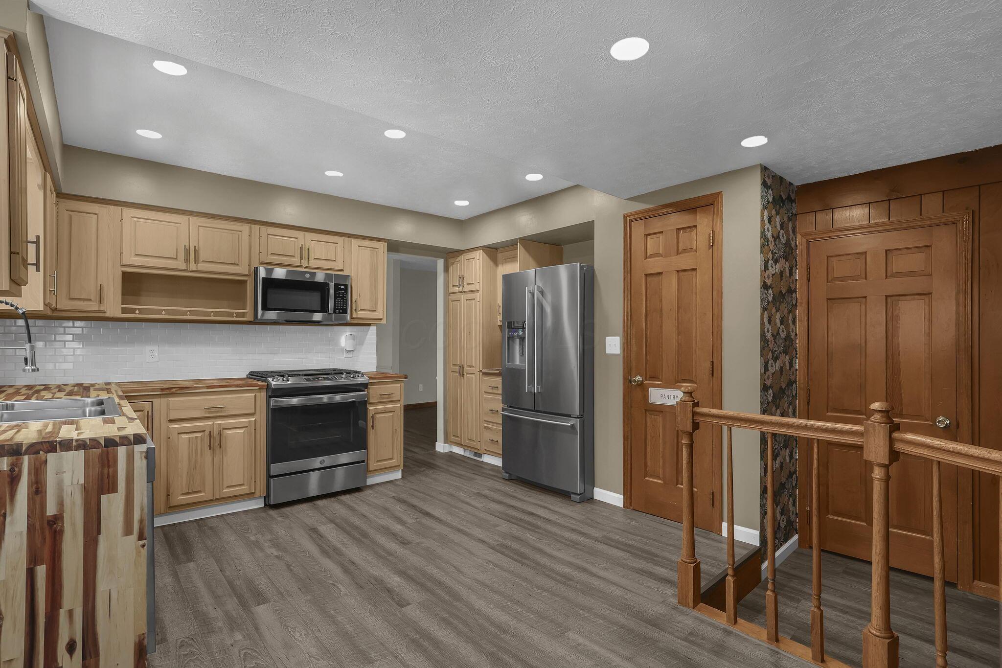 9685 Grandview Avenue