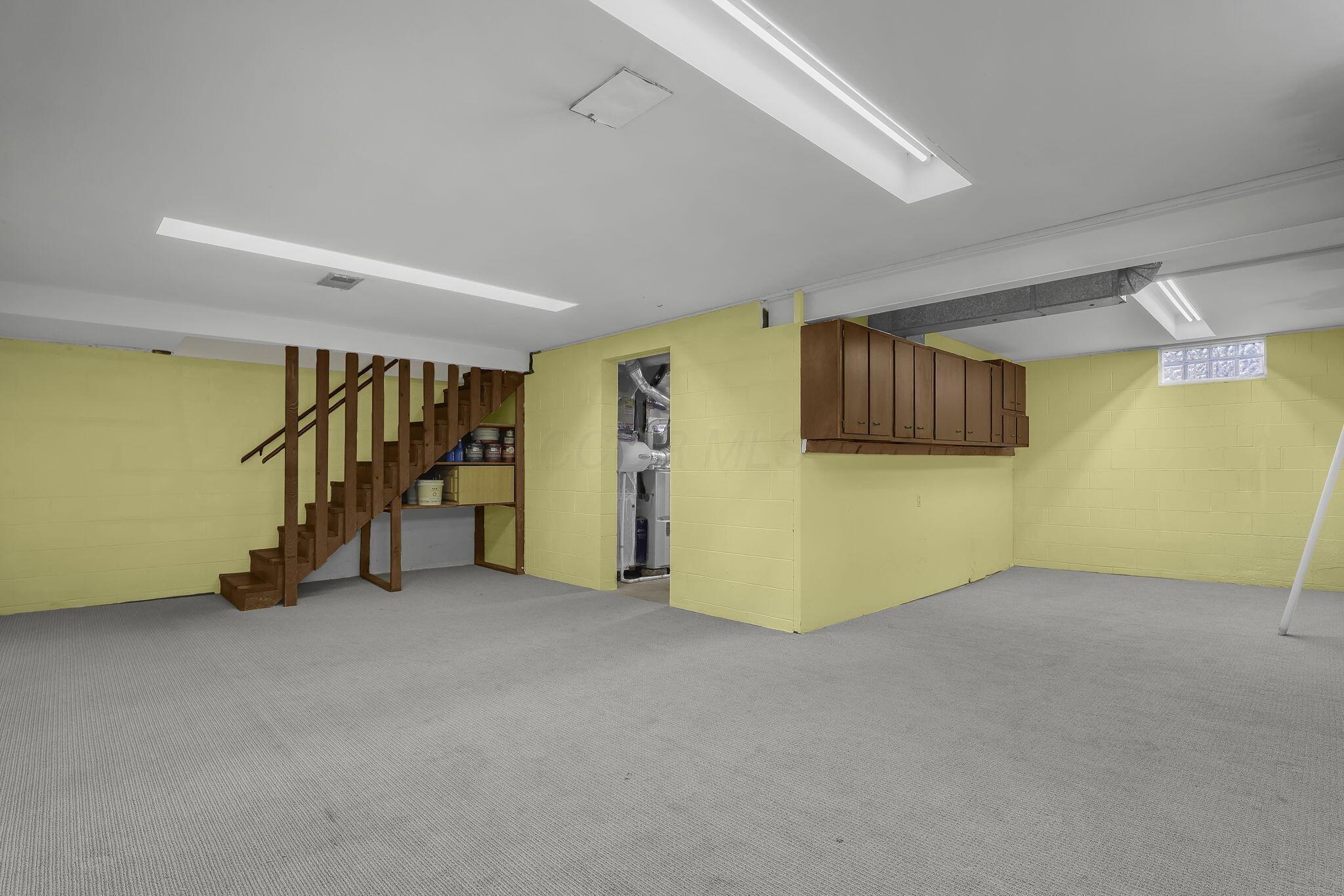 9685 Grandview Avenue