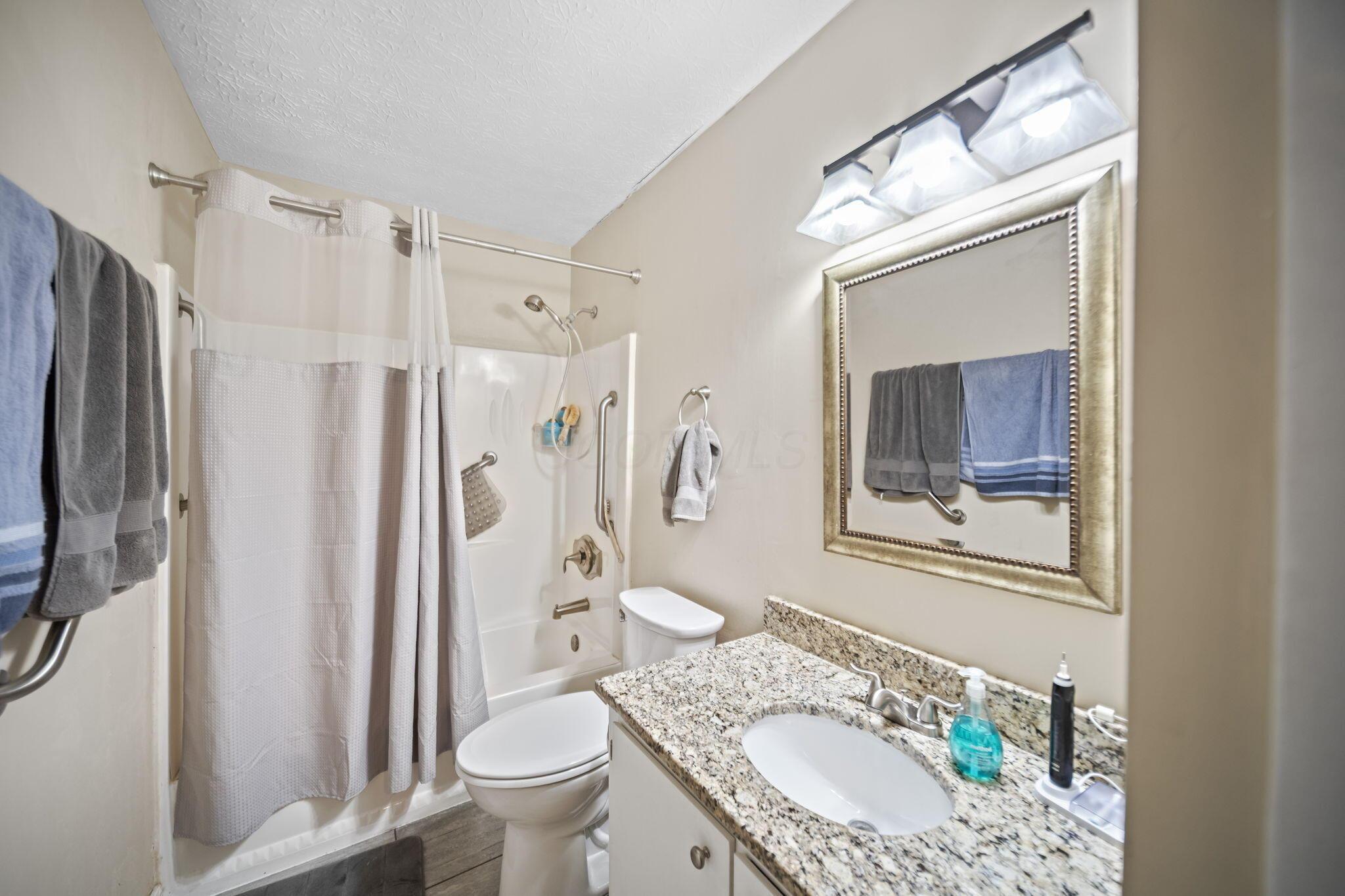 3245 Summertime Court, 21 21