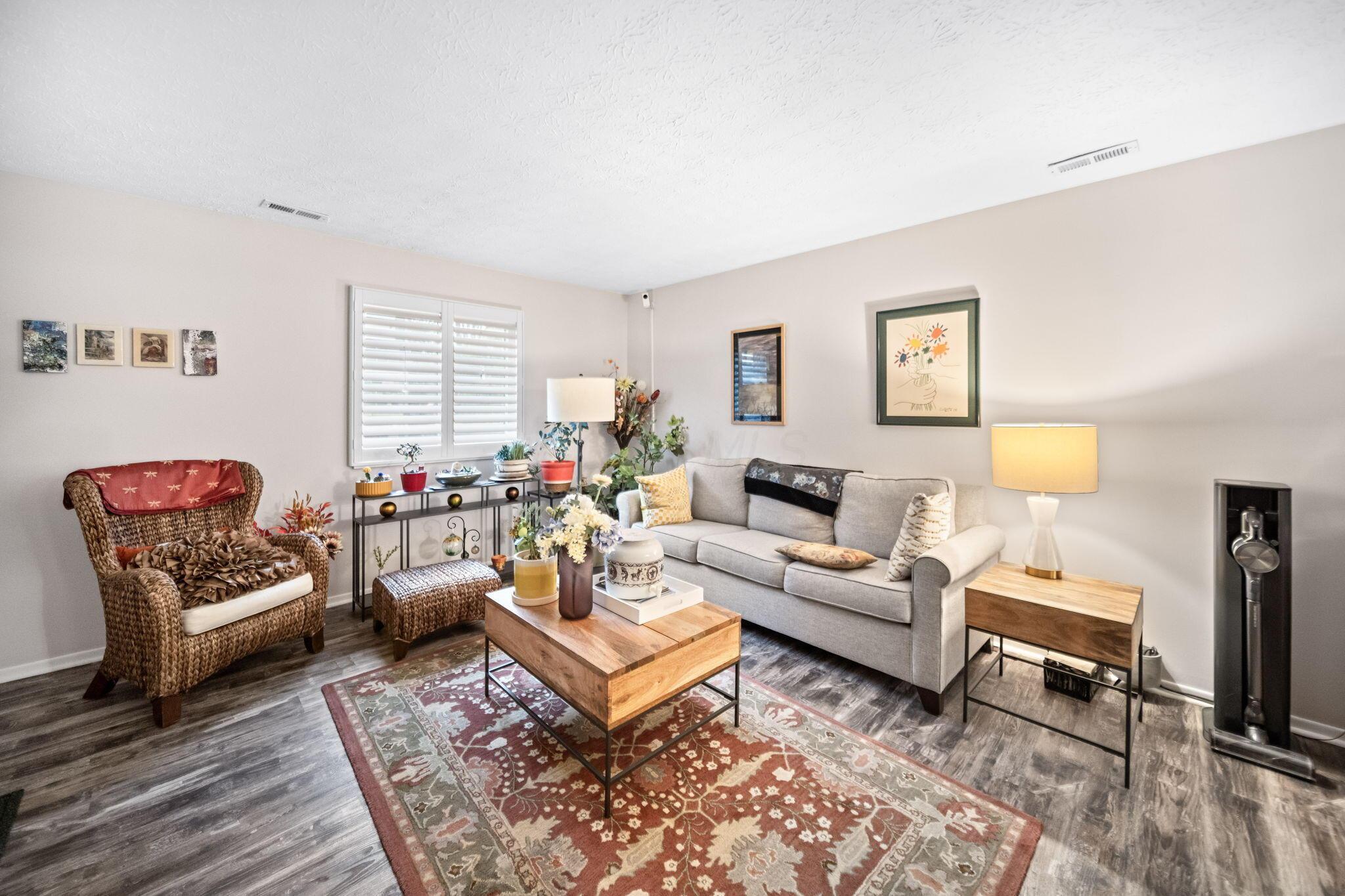 3245 Summertime Court, 21 21