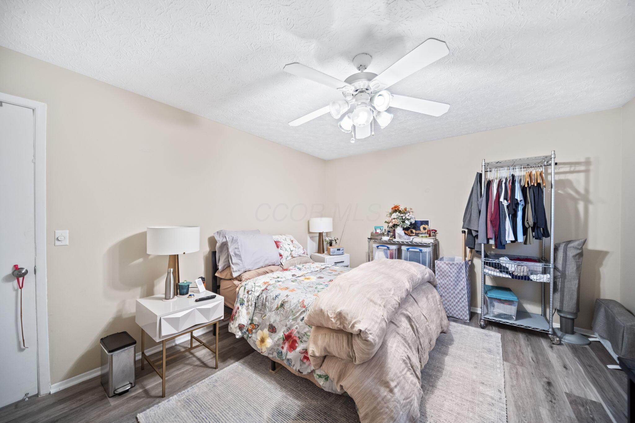 3245 Summertime Court, 21 21