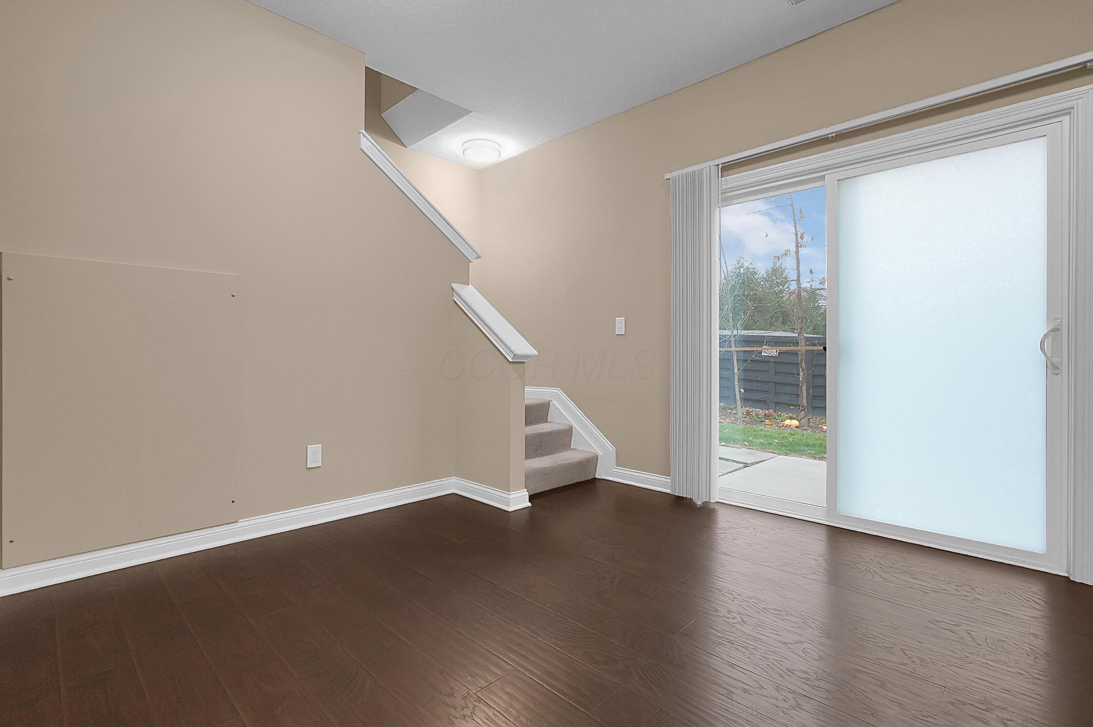 5527 Albany Terrace Way