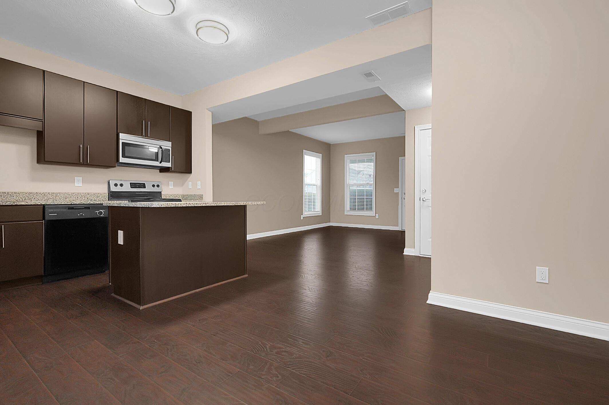 5527 Albany Terrace Way