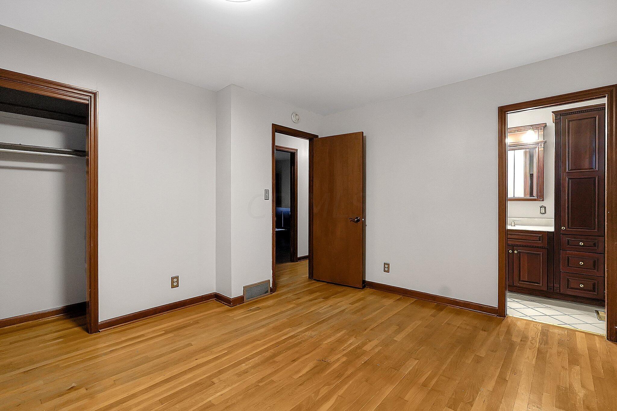 4959 Woodbriar Place