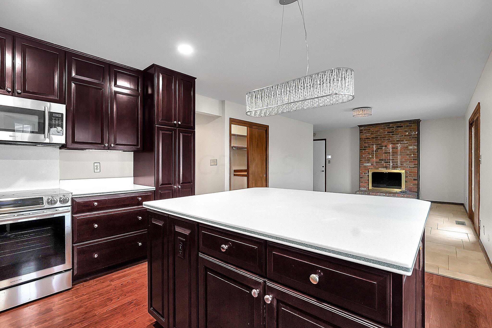 4959 Woodbriar Place