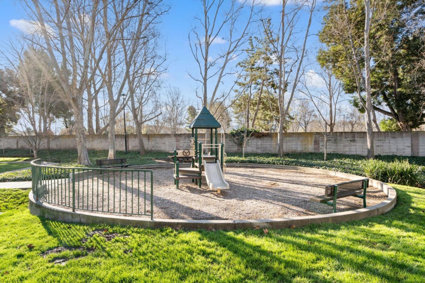 316 Borel LN