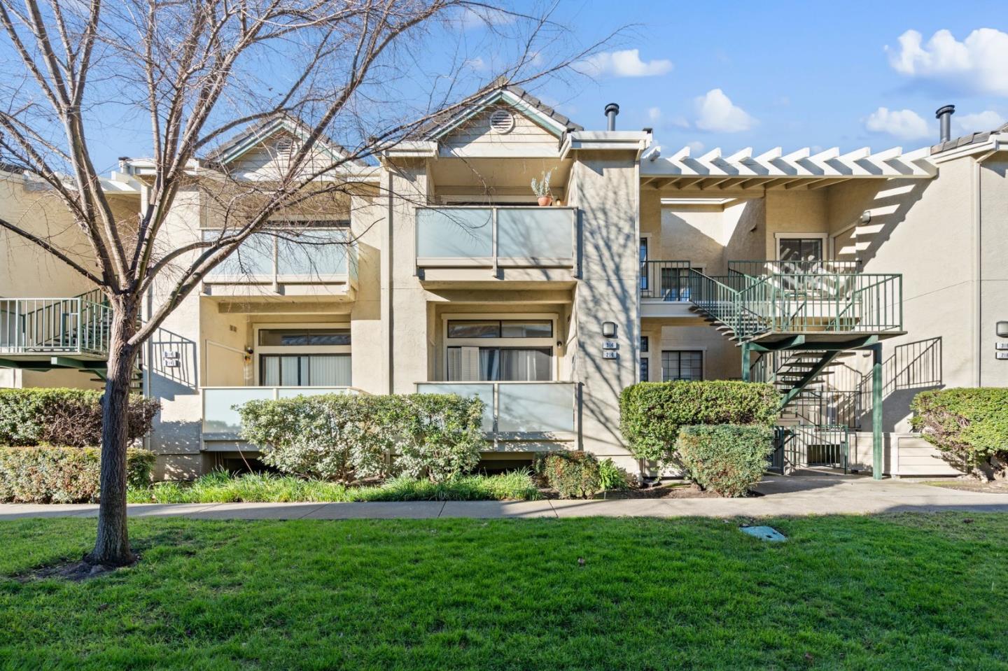316 Borel LN