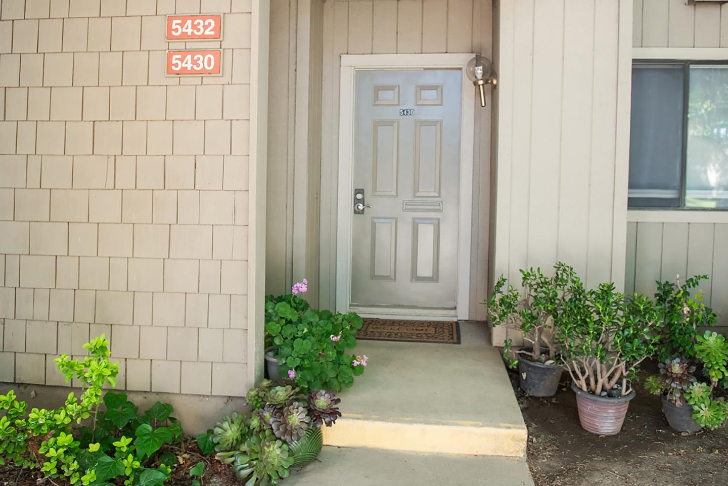 5430 Makati Circle
