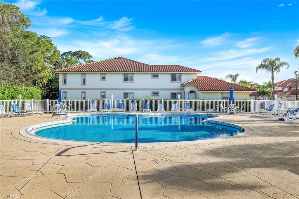 610 Luisa CT 802-1