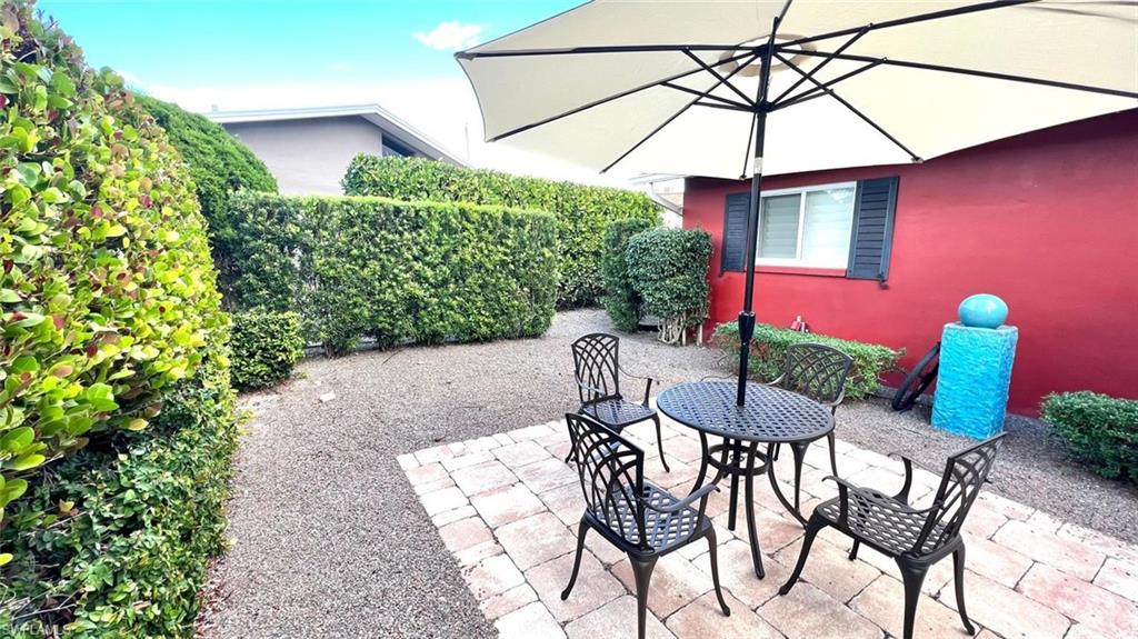 4836 Napoli DR
