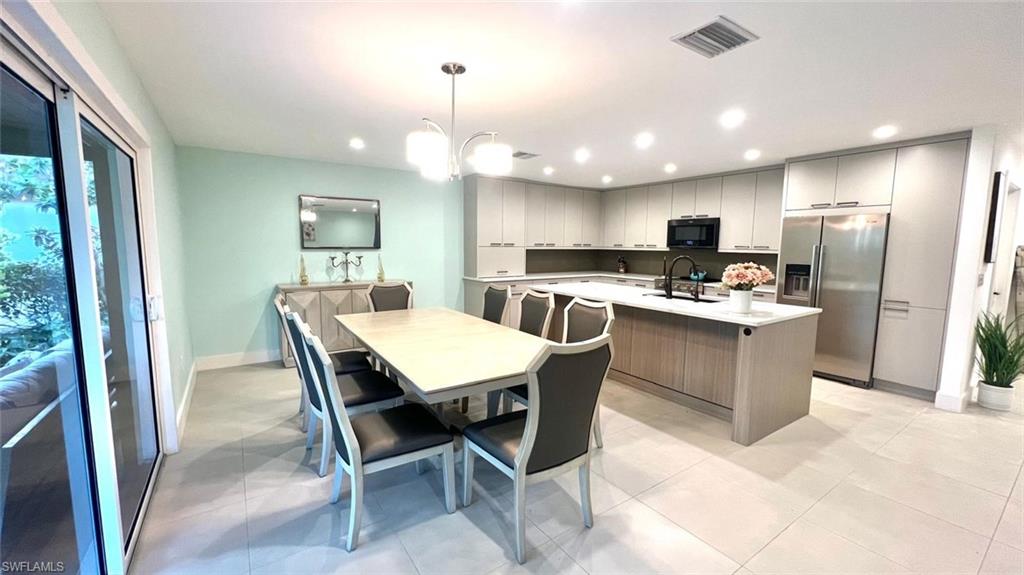 4836 Napoli DR