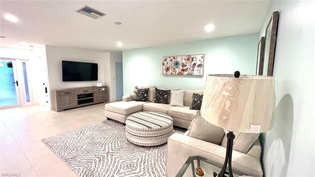 4836 Napoli DR