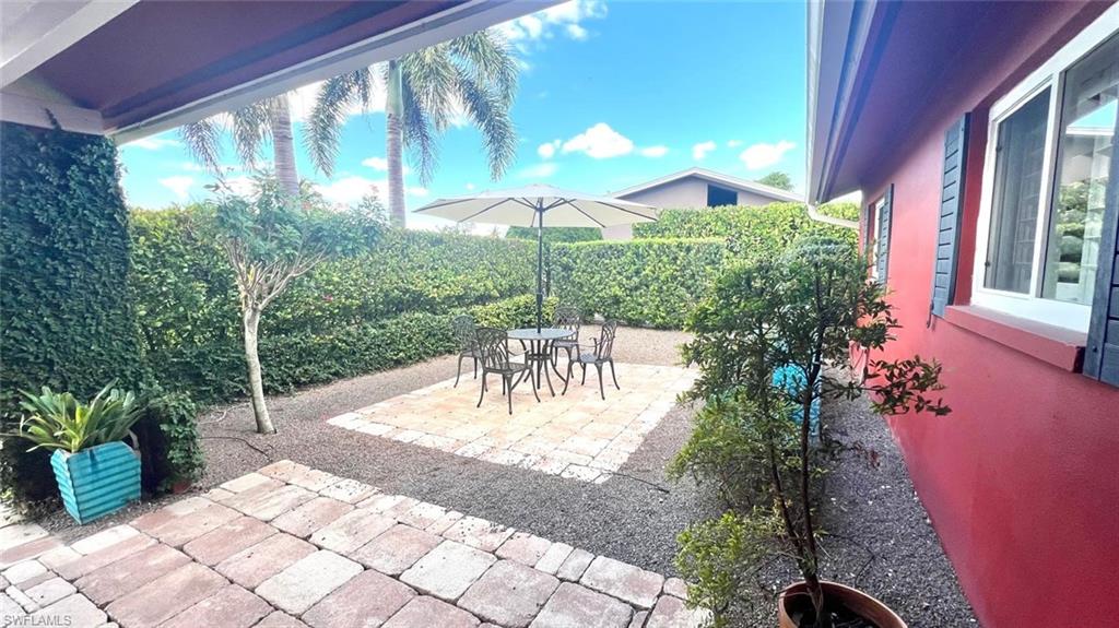 4836 Napoli DR