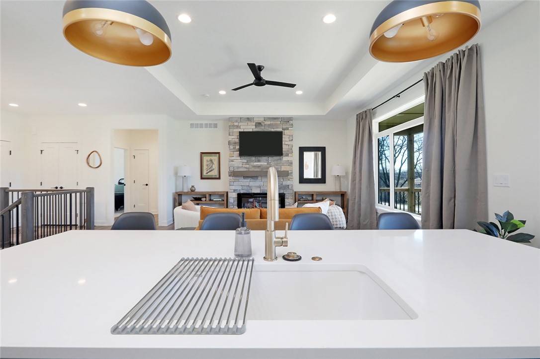 950 Pelican Drive