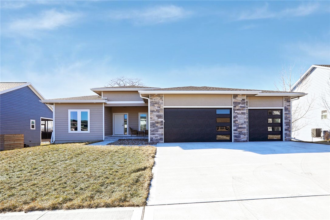 950 Pelican Drive
