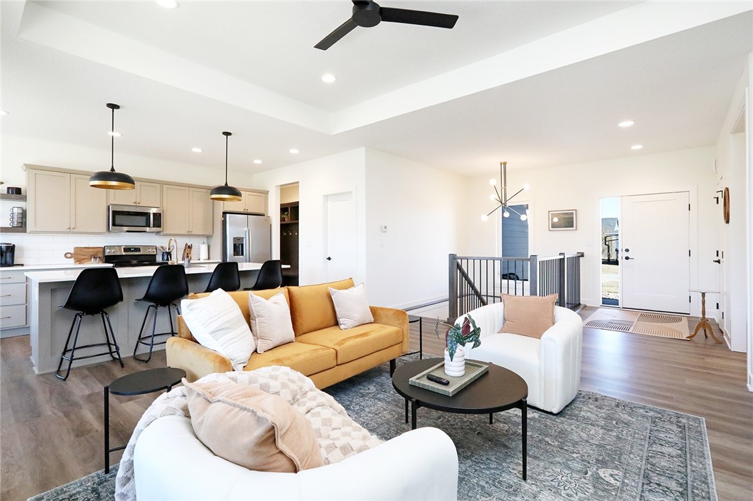 950 Pelican Drive