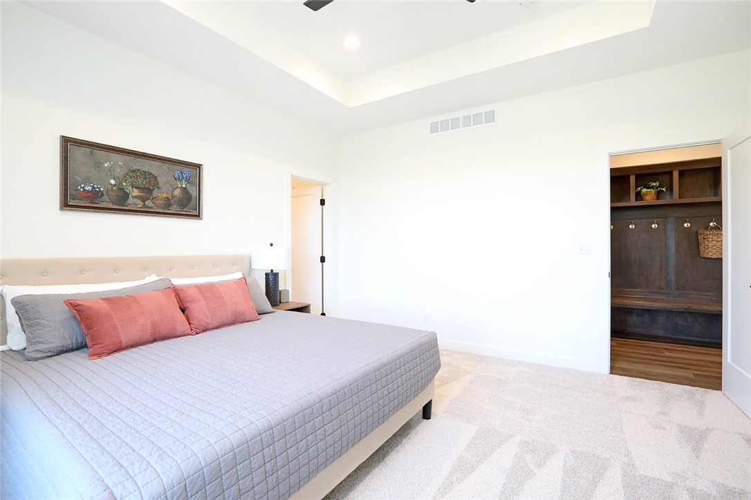 950 Pelican Drive
