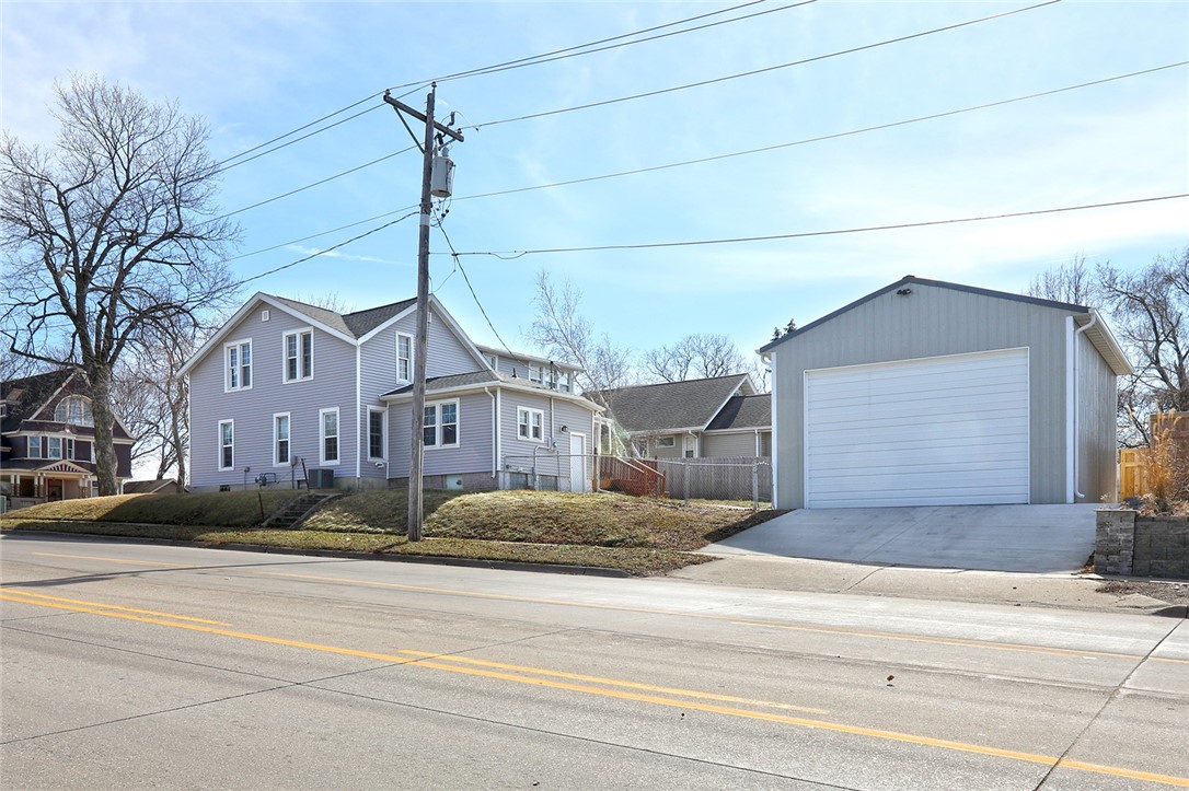 327 Boone Street