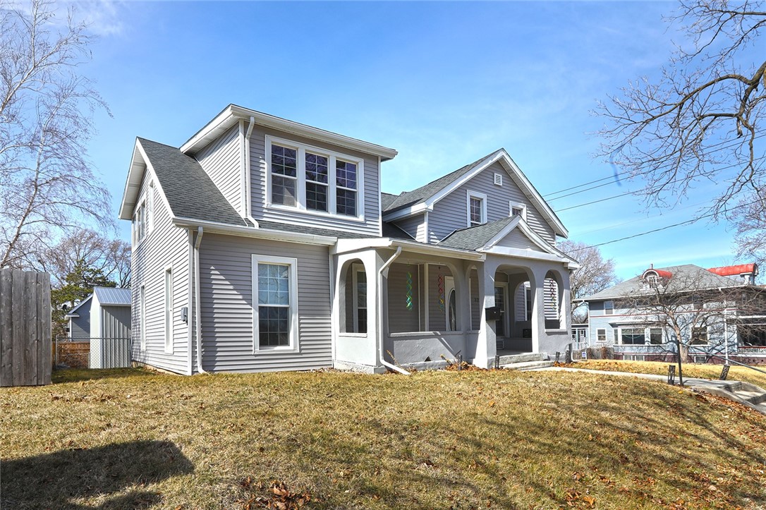 327 Boone Street