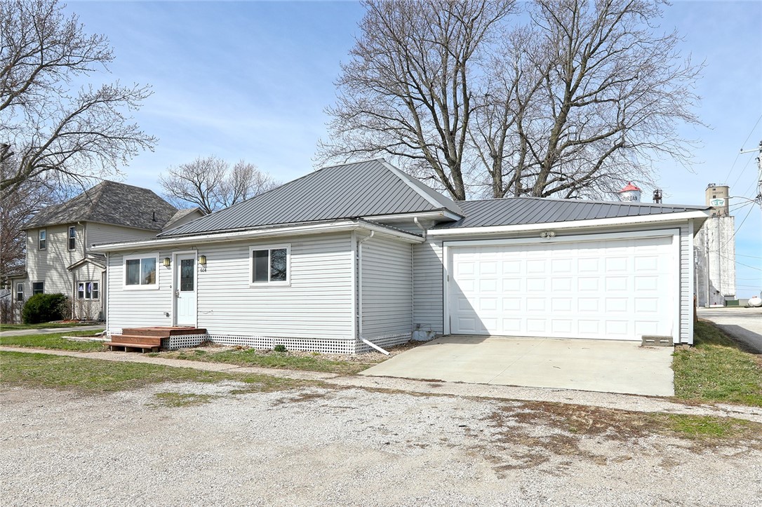 604 Head Street