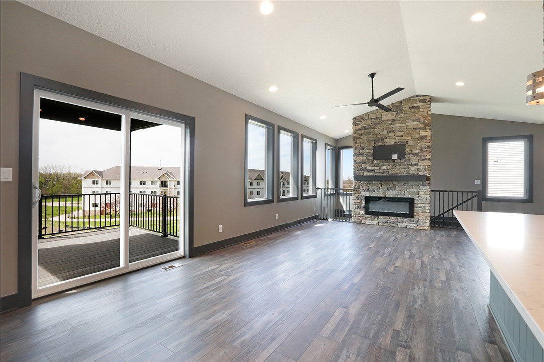 816 Woodside Drive